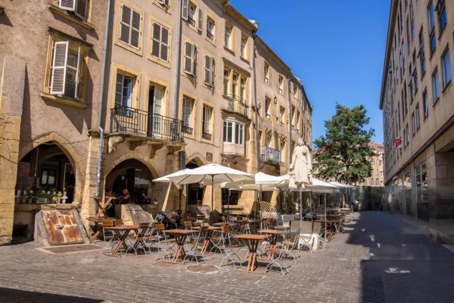 Appartamento Le Cinq Metz Esterno foto